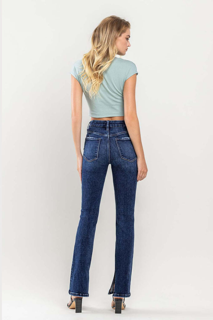 The Vervet Carmen High Rise Inside Slit Boot Cut Jean is for all the tall girlies who want elevated pants that are trendy, yet timeless. The wash is so classic, featuring a slight boot cut button and slits. It instantly elongates your legs, a major win! 