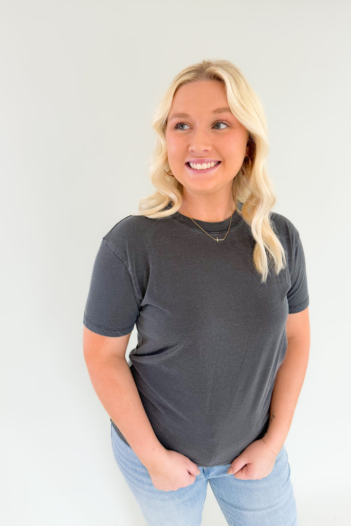 The Ace Organic Cotton Short Sleeve Tee is ultra soft and stretchy, perfect for lounging or on the go. It's a classic tee with a unique washed look. You can wear it on its own or layer it all season! 