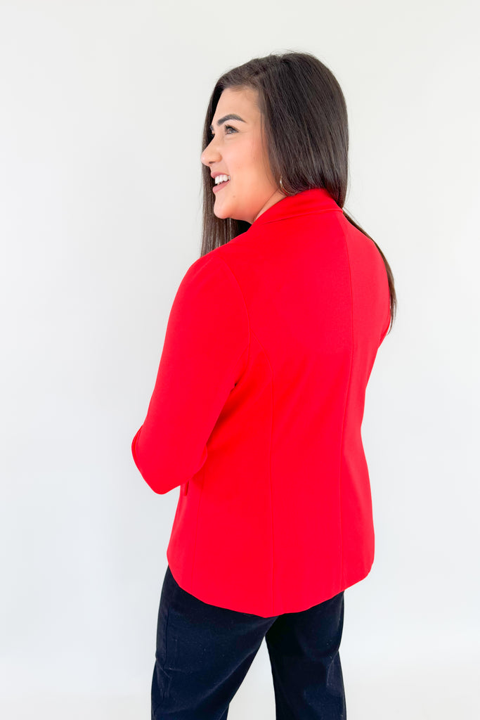 Be confidently stylish in this Alana Stretch Blazer. Its red exterior stretches for a perfect fit and the beautiful blue floral lining adds a playful touch. This style will be perfect for holidays and will remain classic for years to come. You could wear this blazer for holiday events, work, or dress up a casual outfit. 