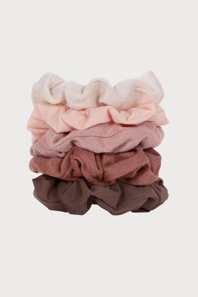 The Assorted Textured Scrunchies 5pc Set by Kitsch is so pretty and simple. It's a great way to elevate your updo while protecting your hair!  