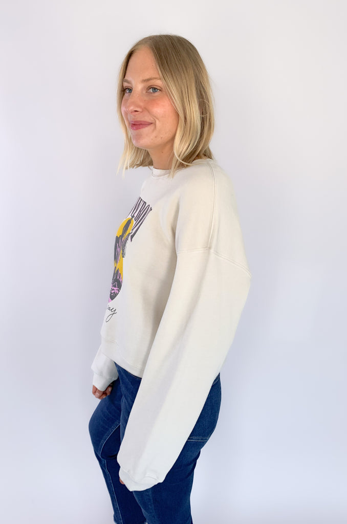 We took our beloved graphics up a notch with this NEW Cowboy Take Me Away Midi Sweatshirt! With the same cozy fleece lining and stretch, it's the perfect combo of cute and casual. Now in a semi-cropped fit, hitting just at the waist with a fun graphic