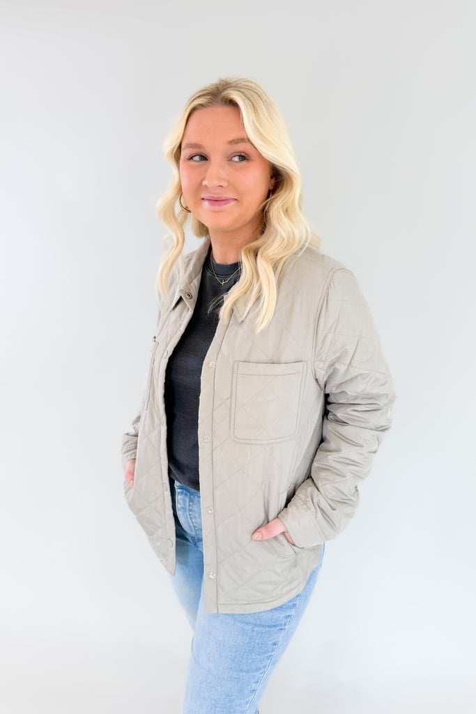 Stay comfortable and stylish in the Everly Snap Button Quilted Jacket! Crafted for medium to light-weight wear, this stylish sand jacket features a quilted design, snap front buttons, and two front pockets, plus additional side pockets for all your belongings. It is perfect for on the go and the color will match with everything! 