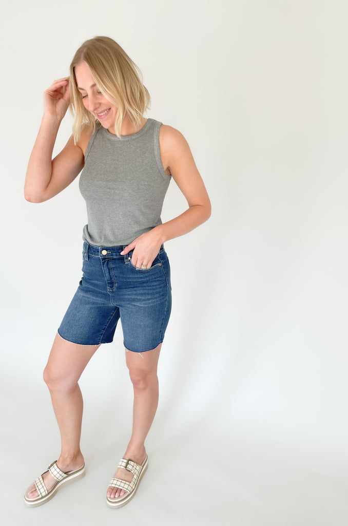  The Liverpool Kristy High Rise Shorts 7" are the best on-the-go short! With an incredible fit, stretch, and slightly longer silhouette, these shorts are made for busy days ahead. They are so comfortable and effortless, but also have that elevated look of Liverpool denim.