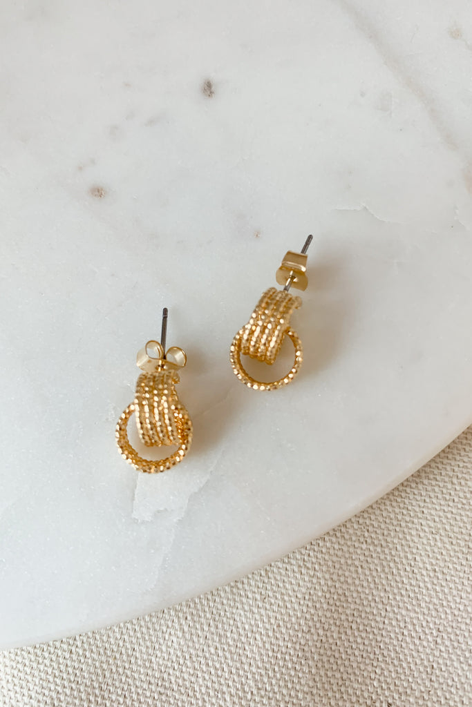 The Shimmer Gold Two Circle Link Earrings are so pretty and easy. They are the perfect weight for all day comfort while having a little sparkle and shine. You cannot go wrong with these. 