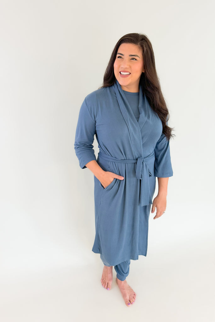 Escape into stunning softness with Softies Women's Dream Jersey Robe! This lightweight robe wraps your skin in unbelievable silky smoothness from your shoulders to your calves. A shawl collar creates a feeling of comfort, sophistication and spa-like luxury.