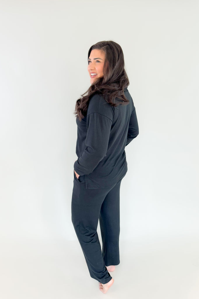 Unveil a world of lavish refinement with our enchanting Ultra Dream Cowl Neck Lounge Set. Revel in comfort and style effortlessly with its classically cozy cowl neck top, plus matching Ultra Dream long pant with convenient side pockets and elevated details. The black color is flattering and timeless, making this lounge set a winner for years to come. 