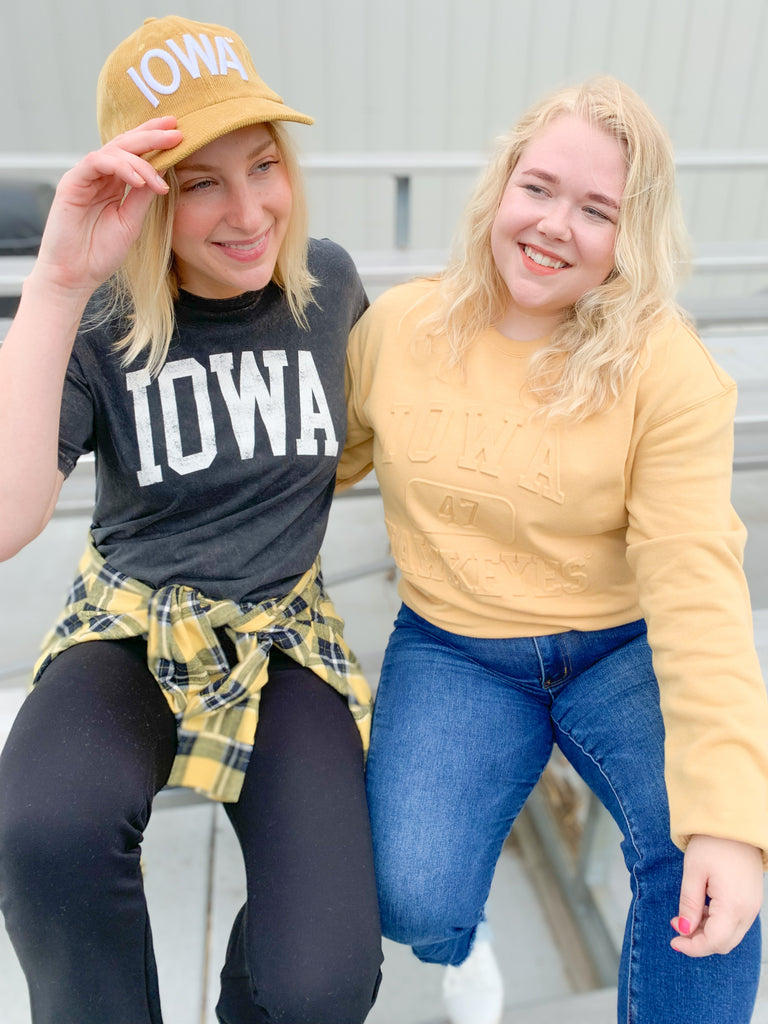 The U of I Vintage 81 Emboss Crewneck is designed with a fun, vintage-inspired look that's cute and cozy for game day! This classic crewneck features a raised embossed logo on the front that's so unique. You cannot find crewnecks like these just anywhere! Add some of our favorite Iowa accessories and you are ready for your next tailgate.