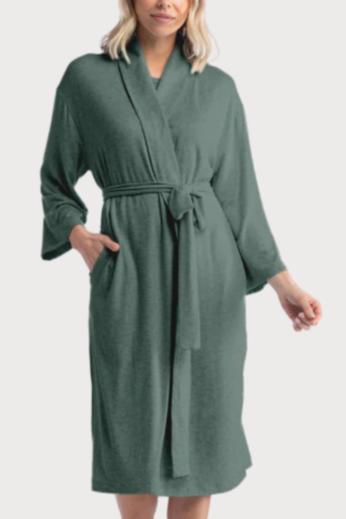 Escape into stunning softness with Softies Women's Dream Jersey Robe! This lightweight robe wraps your skin in unbelievable silky smoothness from your shoulders to your calves. A shawl collar creates a feeling of comfort, sophistication and spa-like luxury.