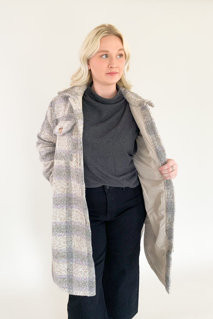 Our outerwear game is strong this season, and we’re so excited about the[Z SUPPLY] Sonoma Plaid Jacket! The details make this jacket so elevated, including faux shell buttons, on-seam pockets, our speckled yarn-dye plaid and a longer length. It's a heavier weight and can easily be worn into the winter season. 