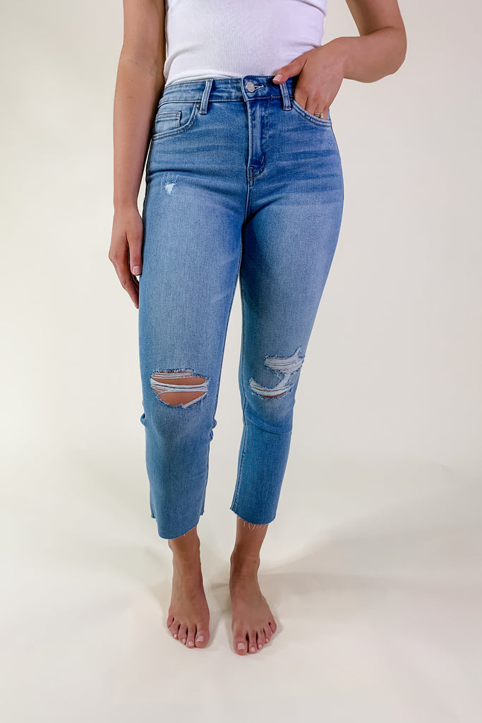 The Big Dreams High Rise Crop Straight Denim is a new favorite! It is the perfect fit, comfortable, and has so much detail. We love the raw hem, distressing, and trendy cropped fit. Wear these to instantly elevate your look!
