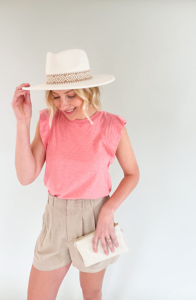 Hats make the look! This accessory is perfect for your next vacation or market day, creating a fun, carefree look while protecting you from the sun. It's cute, elevated, and so easy to wear with many outfits!