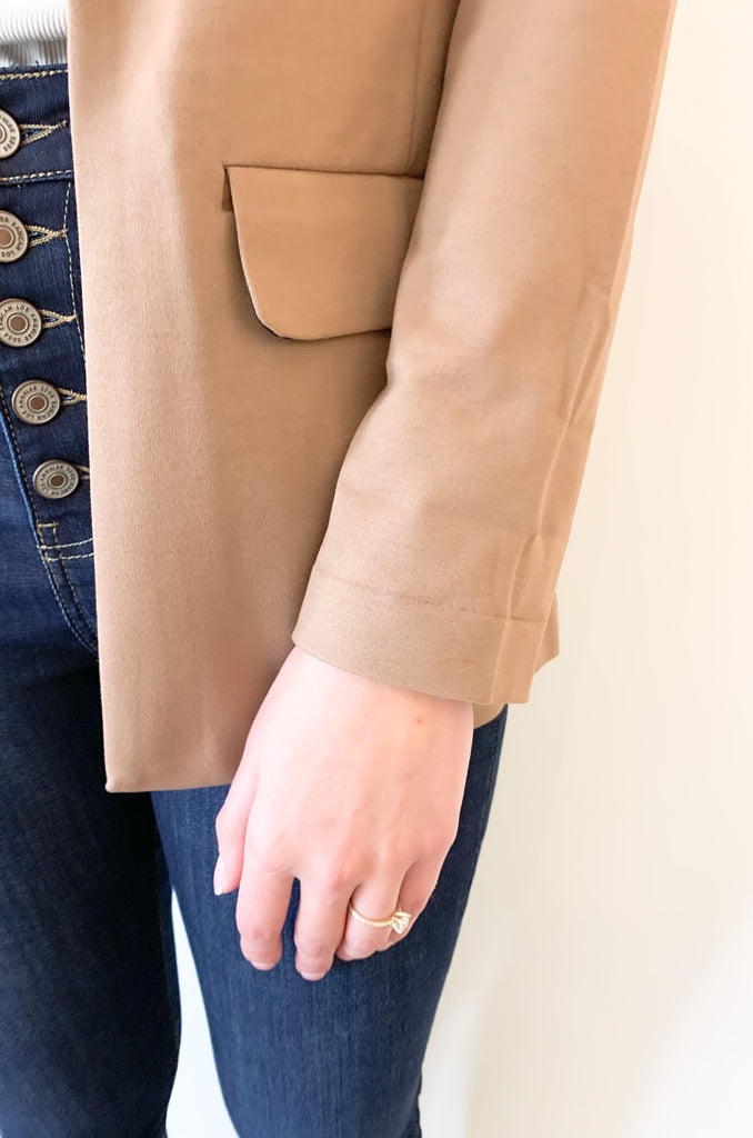 The Liverpool Boyfriend Blazer with Princess Darts is sleek, sophisticated and versatile for day or night. This fabulous blazer pairs beautifully with denim or make it set with our Kelsey Trousers. We paired this blazer with our Mae tee and Marcy Metallic Mock Neck Blouse, but you can really style it so many ways!