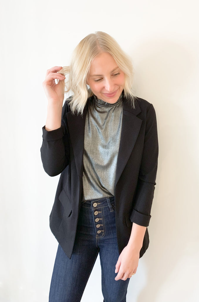 The Liverpool Boyfriend Blazer with Princess Darts is sleek, sophisticated and versatile for day or night. This fabulous blazer pairs beautifully with denim or make it set with our Kelsey Trousers. We paired this blazer with our Mae tee and Marcy Metallic Mock Neck Blouse, but you can really style it so many ways!