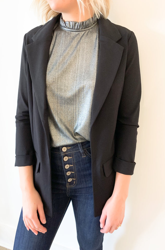 The Liverpool Boyfriend Blazer with Princess Darts is sleek, sophisticated and versatile for day or night. This fabulous blazer pairs beautifully with denim or make it set with our Kelsey Trousers. We paired this blazer with our Mae tee and Marcy Metallic Mock Neck Blouse, but you can really style it so many ways!