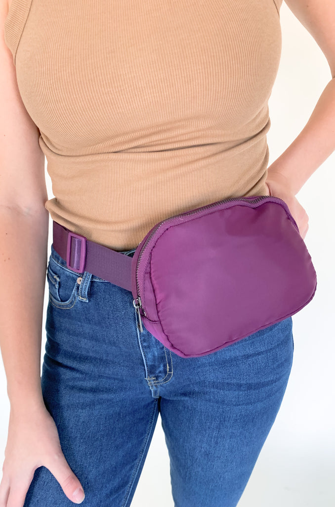 The Going Places Waterproof Belt Bag is a trendy dupe for a very popular style on the market, but for less! These are waterproof, easy to wear, and come in four amazing colors. Choose between caramel, camo black, light pink, and plum. They have an adjustable strap and inner compartments. 