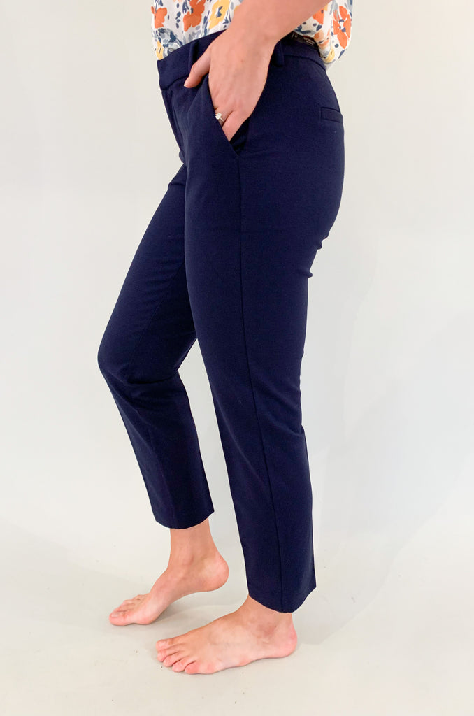 The Liverpool Kelsey Knit Trousers are an amazing style for work and special occasions. They look effortlessly chic, but have the liverpool comfort the brand is known for. 