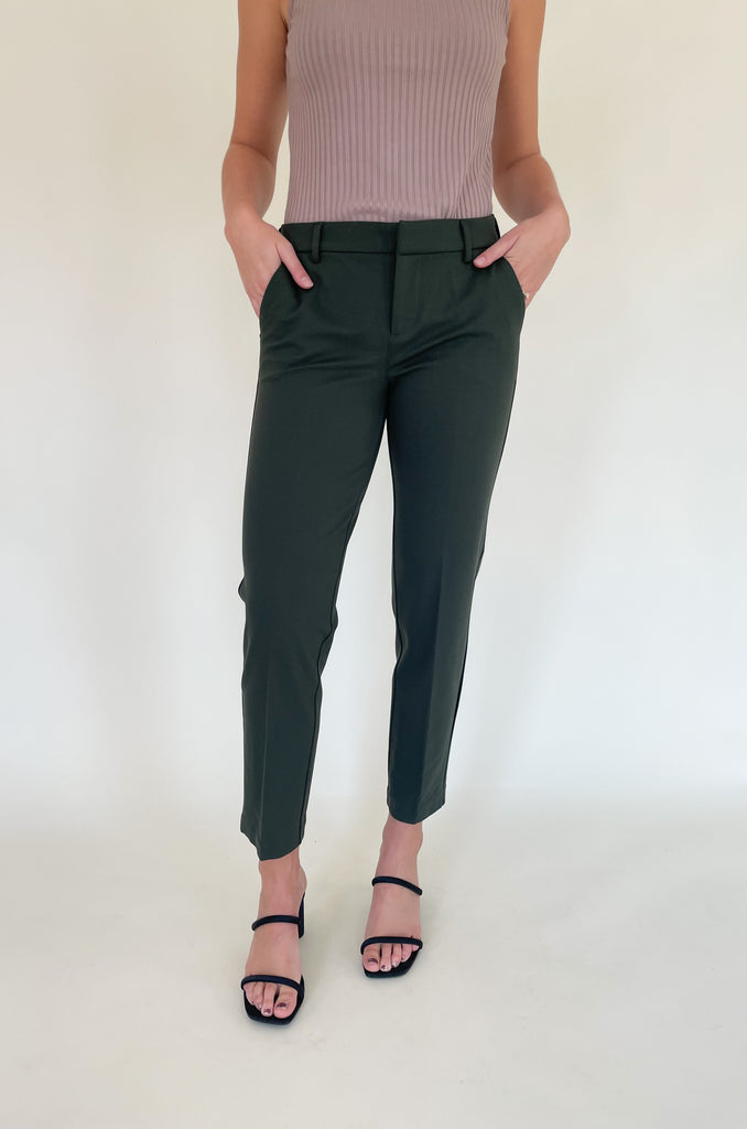 The Liverpool Kelsey Knit Trousers are an amazing style for work and special occasions. They look effortlessly chic, but have the liverpool comfort the brand is known for. The quality is amazing too. Soft, stretchy, and lightweight are a few words to describe how incredible this style is. Choose between several colors (or a few) to add to your closet! 
