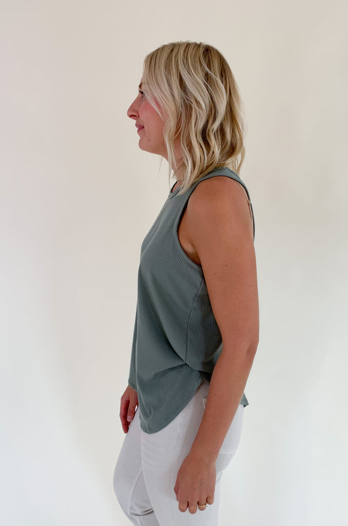 Elevated basics are the Katsch secret to a polished look! They are effortless and go with everything, especially for layering. The Monica Loose Fit Rib Knit Tank is no different. This style comes in three easy colors to compliment all of your looks. You can dress it up or down depending on your layering pieces. 