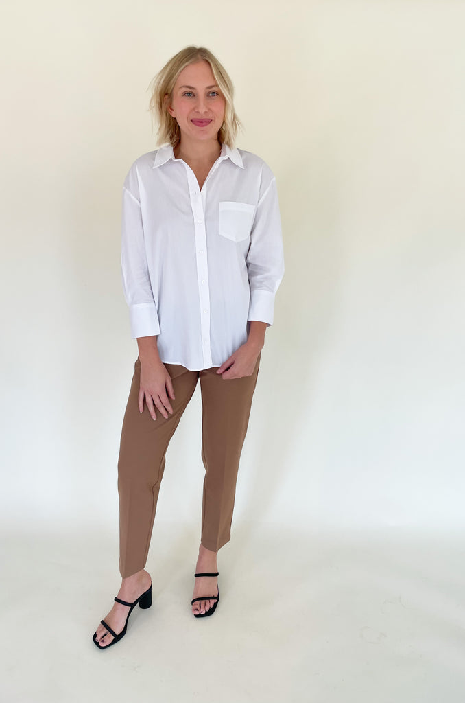 The Liverpool Oversized Classic Button Down is a classic style that you will use time and time again! You can wear it all year long, plus the quality and fabrication is amazing. It's built to last and will instantly elevate any look. Button downs are great for work, but can also be worn casually with jeans. A true staple in the Katsch closet!