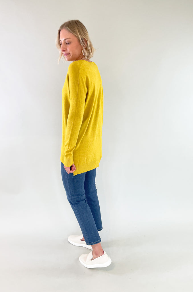 The Sweet Celina II V Neck Tunic is an amazing style by one of our favorite vendors, Dreamers. The fabric on these lightweight sweaters is so soft and dreamy! Plus, these special colors are perfect for the new season. The best part, you can wear them with leggings and still look good. 