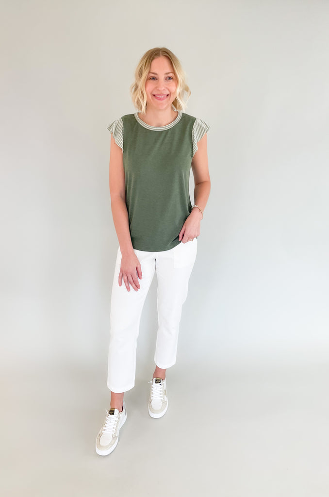 The Wrenley Washed Utility Denim Pants are so elevated and comfortable. They are a nice update to a basic jean. They feel soft and stretchy, and pair beautifully with any bright top. The waist is elastic for extra stretch. Plus, the button details and large pockets are a trendy feature we are loving! 