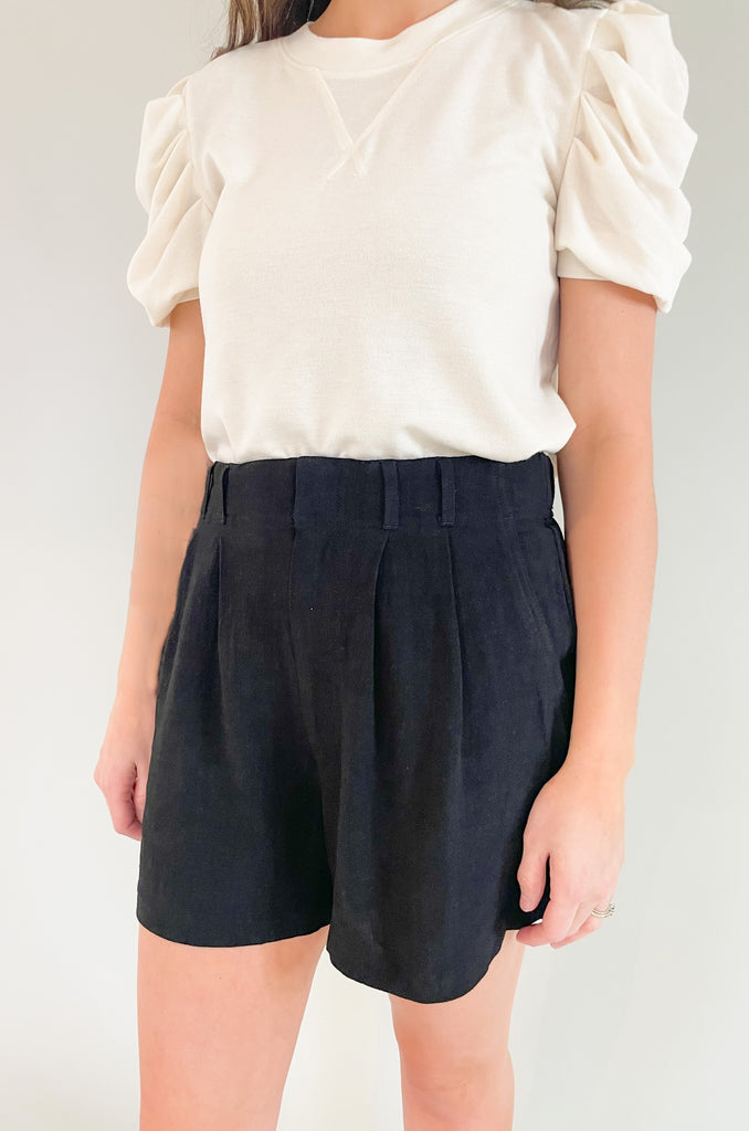 The [Z SUPPLY] Farah Shorts will be your new fave, made from the softest breathable fabric. This style has pleating on the front, adding a vintage touch. They are comfortable and easy, especially with the elastic back waistband. makes it easy to get the perfect fit.