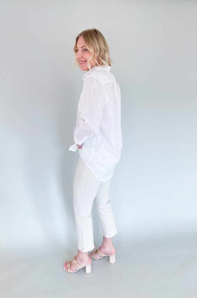 The [Z SUPPLY] Poolside Shirt is the perfect button down for spring! It is 100% cotton, so it has a nice lightweight feel. The fit is slightly oversized, making it perfect for a causal look. You can dress it up too! Just pair it with slacks or under a cardigan for a business casual style. 